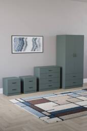 Home Discount Vida Designs Riano 4Pc Bedroom Set 2 Drawer Bedside, 4 Drawer Chest in Green