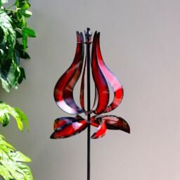 Primrose Metal Flutter Bulb Kinetic Wind Spinner in Red 65cm - thumbnail 3