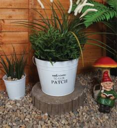 "St Helens Vintage Metal ""Welcome to Our Patch Pale Planter With Handle White" - thumbnail 4