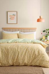 Fusion 'Retro Daisy Floral' Easy Care Duvet Cover Set in Yellow - Size: King