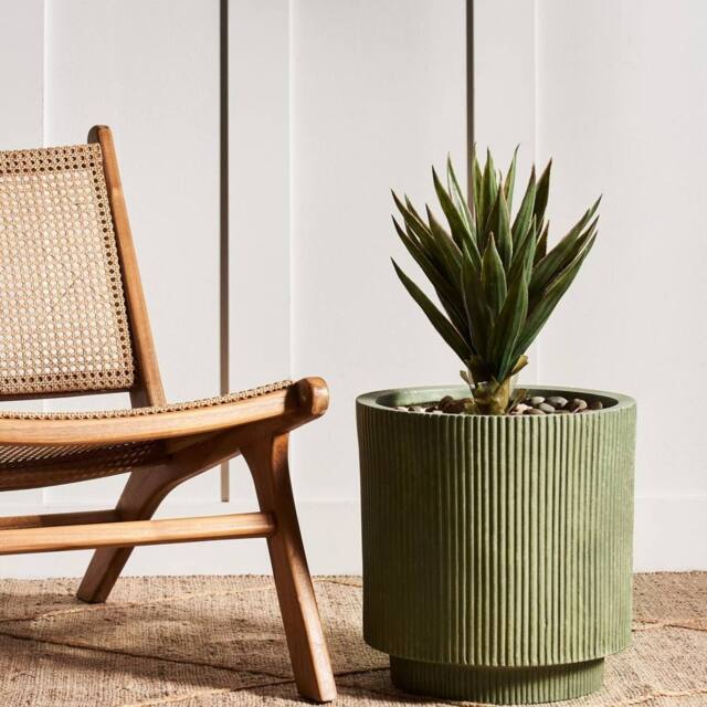 Wyld and Coco Fibre Clay Planter 37 cm Vertical Rib Finish Green - image 1
