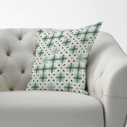 Warren Reed - Designer Christmas Quilting Squares Cushions in Green - Size: 60 cm x 60 cm - thumbnail 2