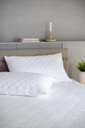 Soak&Sleep Quilted Cotton Pillow Protector Pair in White - Size: Standard Pillow Case - thumbnail 2