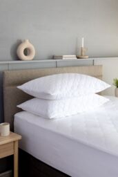 Soak&Sleep Quilted Cotton Pillow Protector Pair in White - Size: Standard Pillow Case - thumbnail 4
