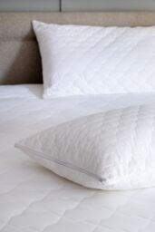Soak&Sleep Quilted Cotton Pillow Protector Pair in White - Size: Standard Pillow Case - thumbnail 3