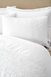Bianca 'Embroidery Floral' 200 Thread Count Cotton Duvet Cover Set in White - Size: Super King - thumbnail 2