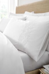 Bianca 'Embroidery Floral' 200 Thread Count Cotton Duvet Cover Set in White - Size: Super King - thumbnail 3