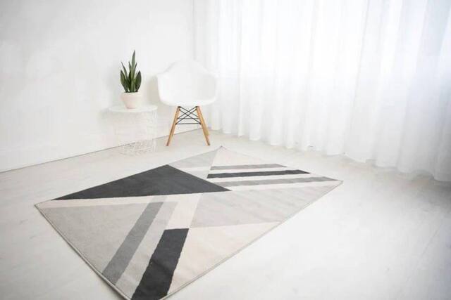 Celebrity Interiors Balletto 186B Beige/Anthra Rug in Grey - Size: 80 cm x 150 cm - image 1