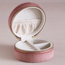 Lisa Angel Women's Rose Pink Velvet Round Travel Jewellery Case in Dusty Pink