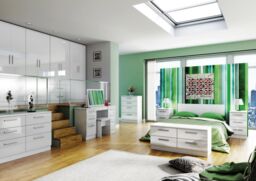 Ready Assembled 2 U Harrow 6 Drawer Wide Chest (Ready Assembled) in White - thumbnail 2