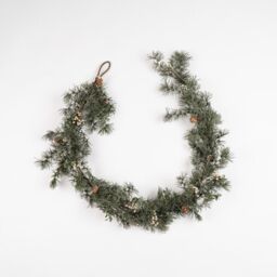 Scottish Everlastings Ltd 150cm Natural Feel Garland with lights in Green - thumbnail 2