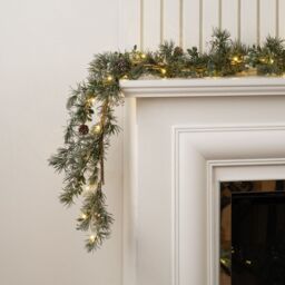 Scottish Everlastings Ltd 150cm Natural Feel Garland with lights in Green - thumbnail 1