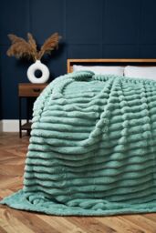 BHS Jumbo Cord Throw with Plain Velvet Backing in Green - Size: 127 cm x 152 cm - thumbnail 1