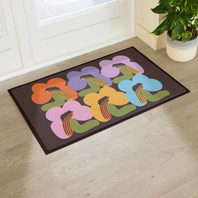 Artsy Mats Elizabeth Olwen Chunky Flowers Indoor/Outdoor Doormat (90x60cm) in Brown - Size: 60 x 90 cm - image 1