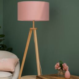 ValueLights Morrigan Natural Wood Tripod Floor Lamp & Fabric Drum Shade & Bulb in Pale Pink - thumbnail 4