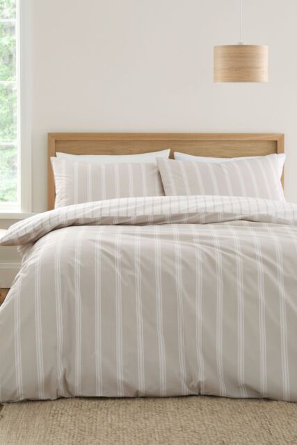 Bianca 'Ashford Stripe' 200 Thread Count Cotton Percale Reversible Duvet Cover Set in Natural - Size: King - image 1