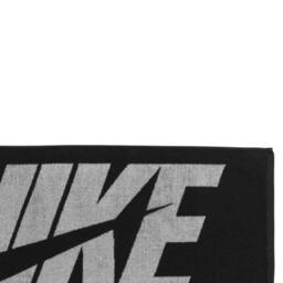 Nike Graphic Training Jacquard Towel in Black - thumbnail 2