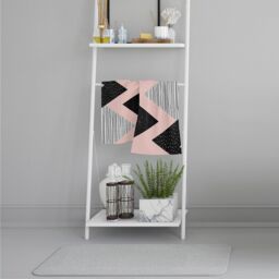 Benjamin Tate Design Geometric Triangles Soft Bath Towel in Yellow - thumbnail 2