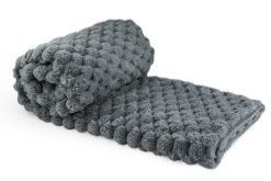 New Edge Blinds Leah Collection Deluxe Throw in Grey - Size: 127 cm x 152 cm - thumbnail 4