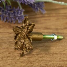 Melody Maison Bumblebee Drawer Knob 5.5cm X 5.5cm in Gold - Size: 5.5 cm X 5.5 cm - thumbnail 6