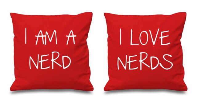 60 SECOND MAKEOVER I Am A Nerd I Love Nerds Cushion Covers in Red - Size: 40 cm x 40 cm