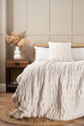 BHS Ruched Faux Fur Throw in Cream