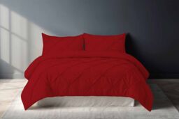 Snug City Pintuck Pinch Pleated Polycotton Duvet Cover & Pillowcase/s Set Bed Linen in Red - Size: Single