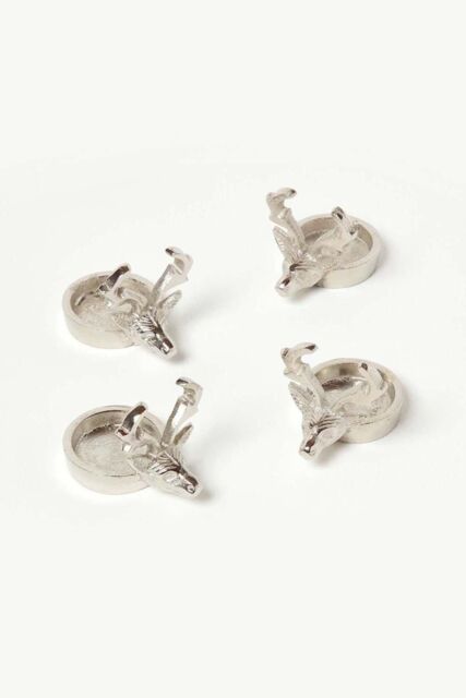 Homescapes Set of 4 Stag Christmas Tea Light Holders in Silver - image 1