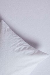 Homescapes Terry Towelling Waterproof Pillow Protectors Standard Size, Pack of 4 in White - thumbnail 6