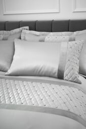 Catherine Lansfield 'Sequin Cluster' Duvet Set in Silver - Size: King - thumbnail 3