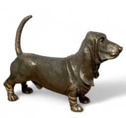 Animal Crackers Basset Hound Dog Figurine In Solid Cold Cast Bronze, Quality Dog Lover Home Decoration in Bronze - thumbnail 1
