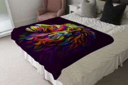 Benjamin Tate Design lion's head on a purple background in popart style Designer Blanket in Natural - Size: 120 cm x 150 cm - thumbnail 4