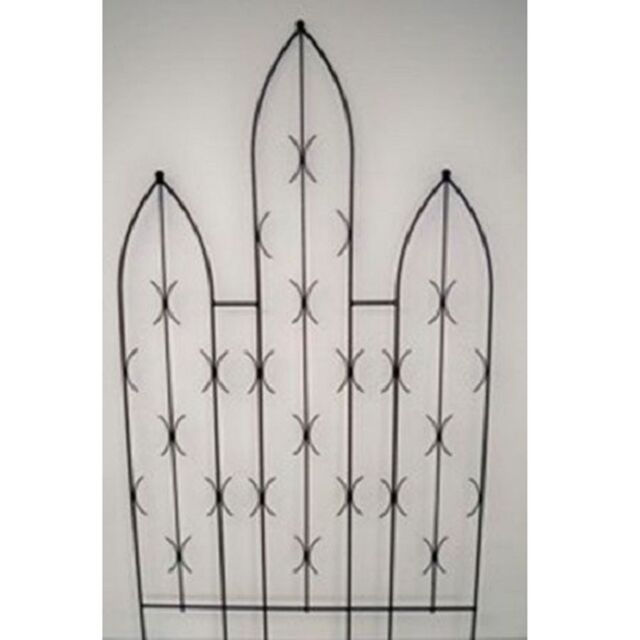 Poppyforge Triple Centre Point Gothic Screen BM/RtR, Steel - L2 x W91.4 x H180 cm in Black - image 1