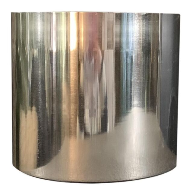 Leaf 18cm Modern Metal Planter in Silver