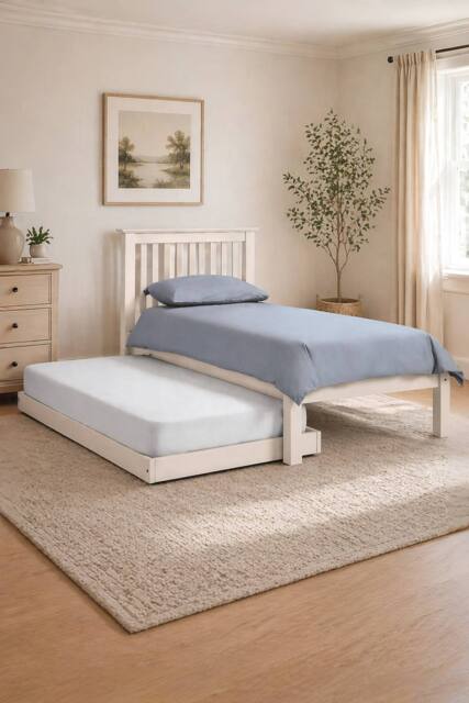 Julian Bowen Barcelona Hideaway Trundle Bed in White - Size: Single - image 1