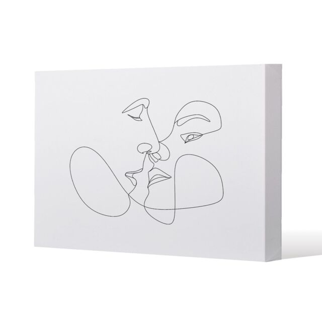 Benjamin Tate Design couple kiss in line art (Canvas Print) / 31 x 41 x 4cm in Natural - Size: 31 x 41 x 4 cm - image 1