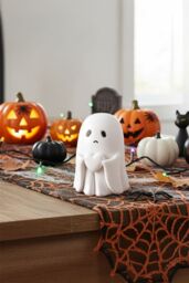 Living and Home Mini Halloween Sad Ghost Figurine Holding White Heart Resin Ornament for Table, Shelf & Windowsill - thumbnail 2