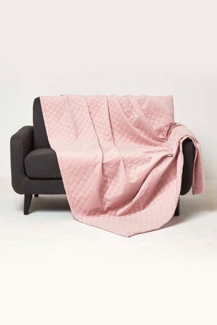 Homescapes Diamond Quilted Velvet Throw in Pink - Size: 150 cm x 200 cm - image 1