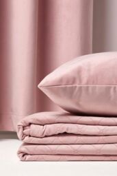Homescapes Diamond Quilted Velvet Throw in Pink - Size: 150 cm x 200 cm - thumbnail 6
