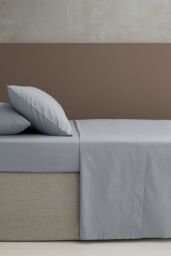 Catherine Lansfield 'Easy Iron Percale' Flat Sheets in Grey - Size: Single Flat - thumbnail 2