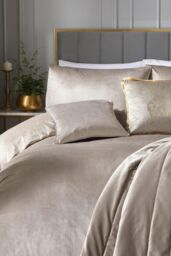 Laurence Llewelyn-Bowen 'Montrose' Luxury Velvet Duvet Cover Set in Natural - Size: King - thumbnail 4