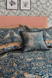 Morris & Co 'Bird' Cotton Duvet Cover Set in Blue - Size: Super King - thumbnail 2