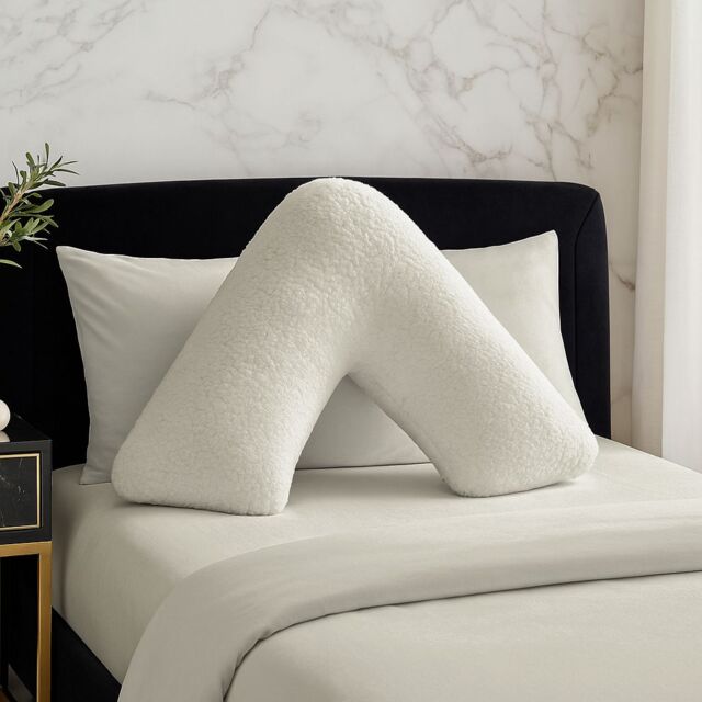 Snug City Teddy Bear Fleece Super Soft Cosy V Shape Pillowcase in Cream - image 1