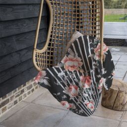Benjamin Tate Design Flowers Blanket in Natural - Size: 120 cm x 150 cm - thumbnail 4