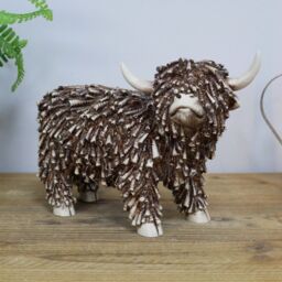 Gifts Direct 2 U Highland Cow Twig Effect Standing Ornament in Brown - Size: Large - thumbnail 2