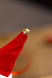 Marco Paul Hanging Santa Claus Christmas Tree Decoration in Red - thumbnail 5