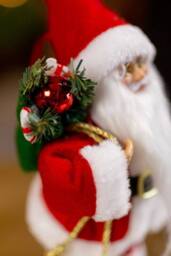Marco Paul Hanging Santa Claus Christmas Tree Decoration in Red - thumbnail 9