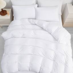 Grace Premium Microfiber Reversible Duvet Cover Set Ultrasoft Bedding in White - Size: Double - thumbnail 2