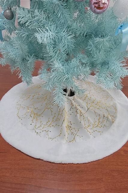 Hot Stamping Diagonal Plush Christmas Tree Skirt in White - image 1