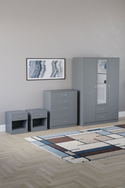 Home Discount Vida Designs 4Pc Bedroom Set 2xBedside, 5Drawer Chest, Mirror Wardrobe in Grey - image 1